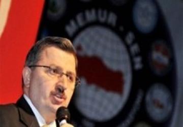 Memur yüzde 16 zamda kararlı